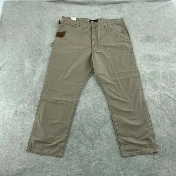 Wrangler Riggs Ripstop Cargo work Pants Mens 44X32 Tan 4201 - Picture 1 of 12
